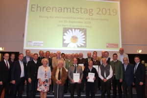 Ehrenamtstag des Landkreises Freyung–Grafenau stand in diesem Jahr unter dem Motto Imkerei