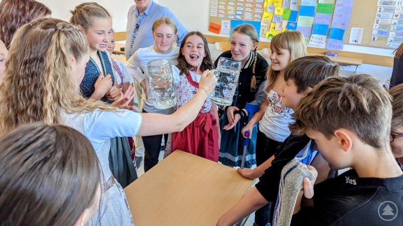 Ein voller Maßkrug wird mit der Zeit ganz schön schwer.