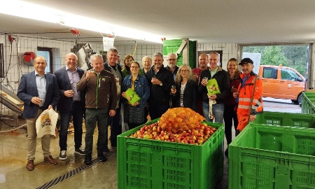 Heimischer Apfelsaft für den guten Zweck