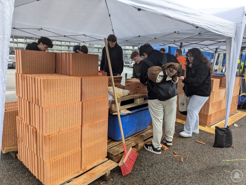 Egal, ob in den Hallen oder im Freien: Aktiv sein war angesagt