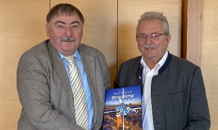 Leiter des Bundeswehr-Dienstleistungszentrums Bogen verabschiedet sich in den Ruhestand