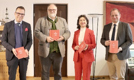 Festspielprogramm für Oberbürgermeister Jürgen Dupper