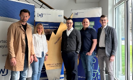 Wer soll Unternehmen des Jahres (UdJ) 2022/2023 werden?