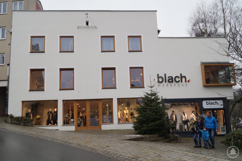 Zu den Preisträgern zählte im Jahr 2015 u.a. auch die Eigentümerin des Modehauses Blach in Grafenau. 