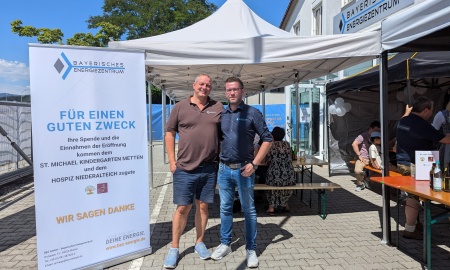 Die Sonne geht in Metten auf: Bayerisches Energiezentrum BEZ feiert große Eröffnung