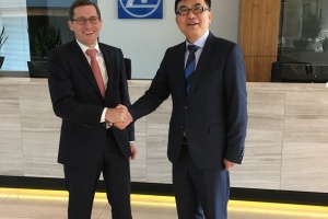 Chinesischer Gesandter besucht ZF