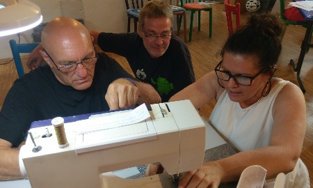 Gemeinsames Reparieren im Kunstraum Waldkirchen startet in die erste Runde