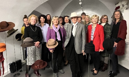 „Ich bin am Hut gestrandet“