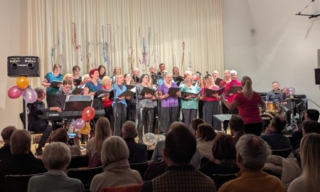 10 Jahre und kein bisschen leiser: TonArt Chor rockt Kapuzinerstadl beim Jubil&auml;umskonzert