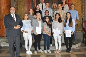 13 neue Auszubildende bei der Stadtverwaltung