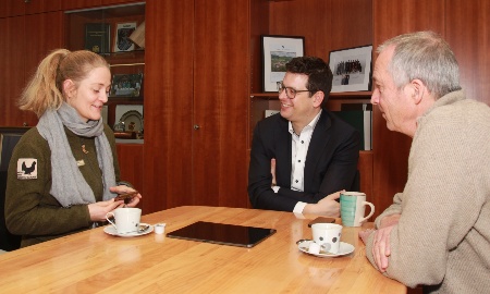 Sie führt was „im Schilde“ …