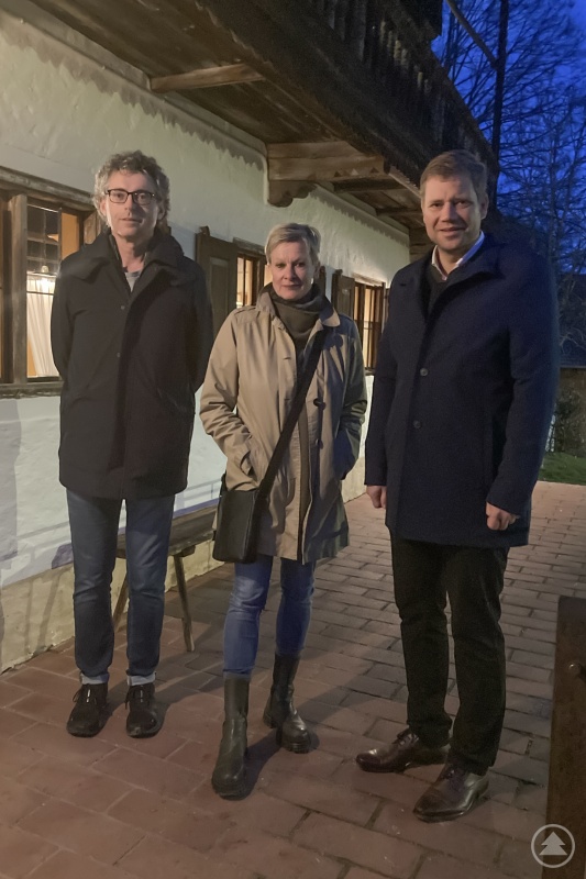 Geschäftsleiter Thomas Klement und Betriebsleiterin Silke Holzner freuten sich über den Besuch des Verbandsvorsitzenden Dr. Olaf Heinrich.
