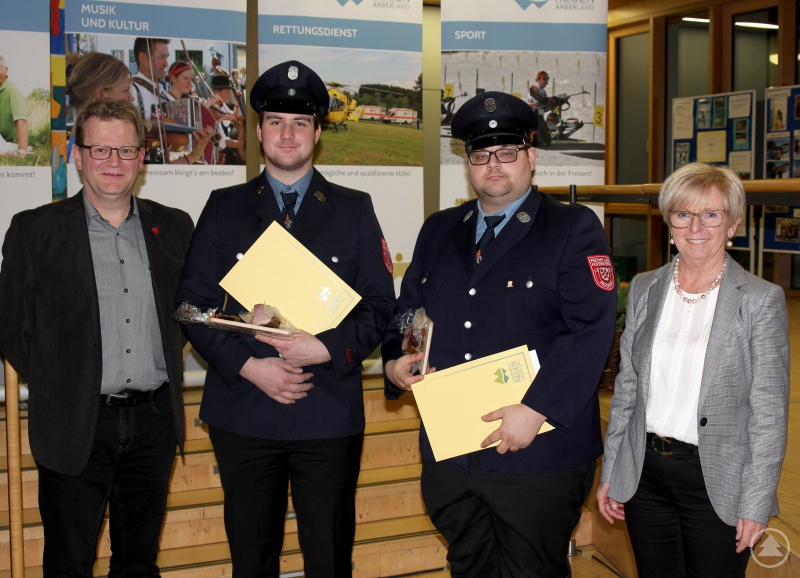 2. Bürgermeister Fritz Schreder und Landrätin Rita Röhrl