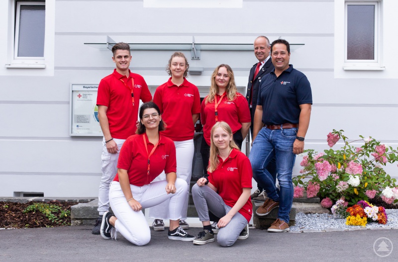 BRK Werbeteam mit Herrn Florian Lentner (Leiter Fahrdienst/Soziale Dienste) und Herrn Josef Aigner (Kreisgeschäftsführer)