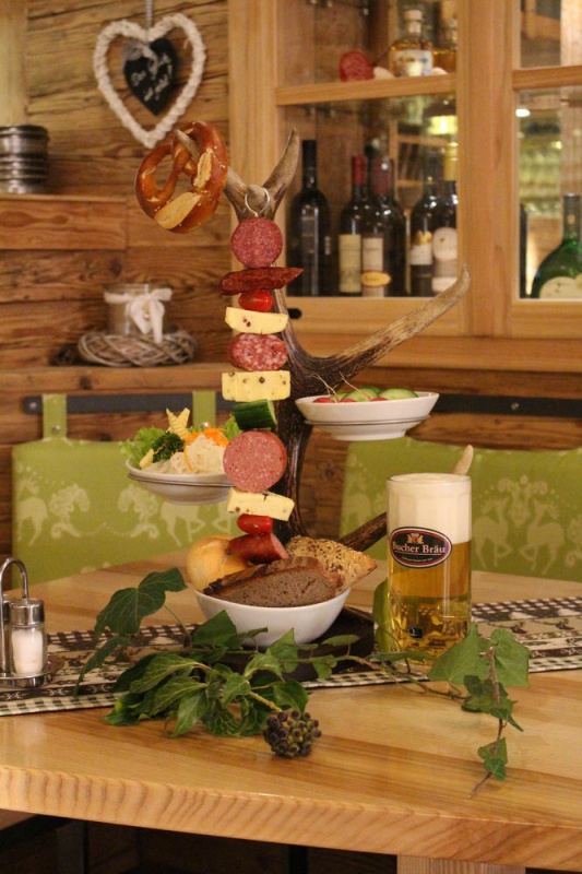 Flyer/Grafik zum Event: Köstlichkeiten vom "Wilden Spieß" am Mi., 28.10.2015 von 11:30 bis 21:00 Uhr