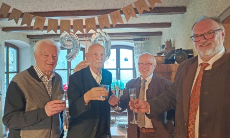 Oberbürgermeister Jürgen Dupper gratuliert Dr. Karl Geisenberger zum 90. Geburtstag