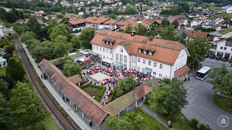 Abschluss beim Gnock im Park im Brunnenhof am Rathaus.