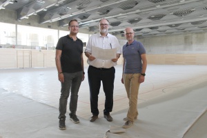 Neue Mehrfachturnhalle kurz vor Fertigstellung