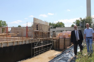 Baustelle Mehrfachturnhalle: Bisher alles im Zeitplan