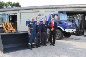 OB Dupper besichtigt THW-Anschaffungen zum Hochwassereinsatz