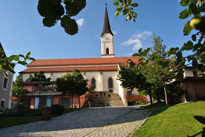 Flyer/Grafik zum Event: Patrozinium mit anschl. Pfarrfest am So., 27.07.2025 von 10:00 bis 16:00 Uhr