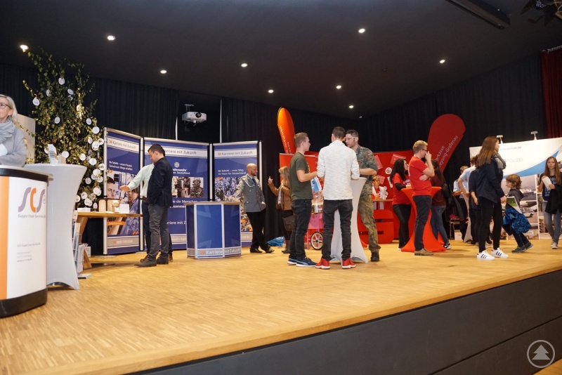 Fast 70 Unternehmen und Betriebe präsentieren sich an