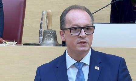 Landespolitik f&uuml;r das Land: Privilegiertes Bauen f&uuml;r Kommunen erleichtert