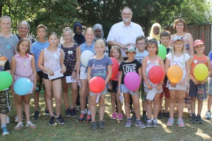 Oberbürgermeister auf Stippvisite beim Spielmobil