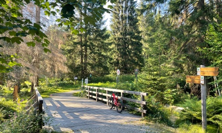 Mit dem Rad zum idyllischen Lakasee