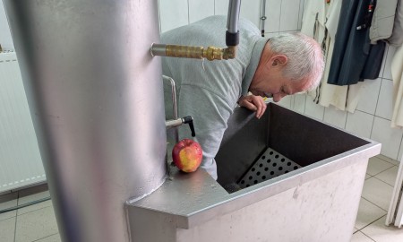 Saft, Most und Punsch aus dem heimischen Garten: So verwandelt der Gartenbauverein Metten Obst in flüssiges Gold