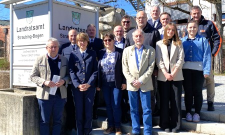 Verkehrssicherheitskreis des Landkreises stellt Zahlen für 2024 vor: Weniger Unfälle, weniger Verletzte und ein historischer Tiefstand  bei Schwerverletzten - über 30.000 Vorgänge in der Zulassungsstelle und über 8.500 Vorgänge in der Führerscheinstelle