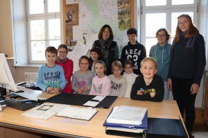 Probesitzen auf dem Stuhl des Nationalparkchefs