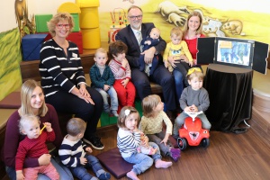 Erz&auml;hltheater mit Oberb&uuml;rgermeister J&uuml;rgen Dupper im Ronald McDonald Haus