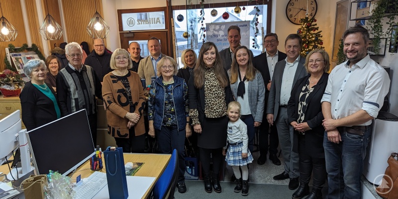 Die Einweihungsfeier fand im Kreise von Ehrengästen, dem Allianz Team sowie der engsten Familie statt.