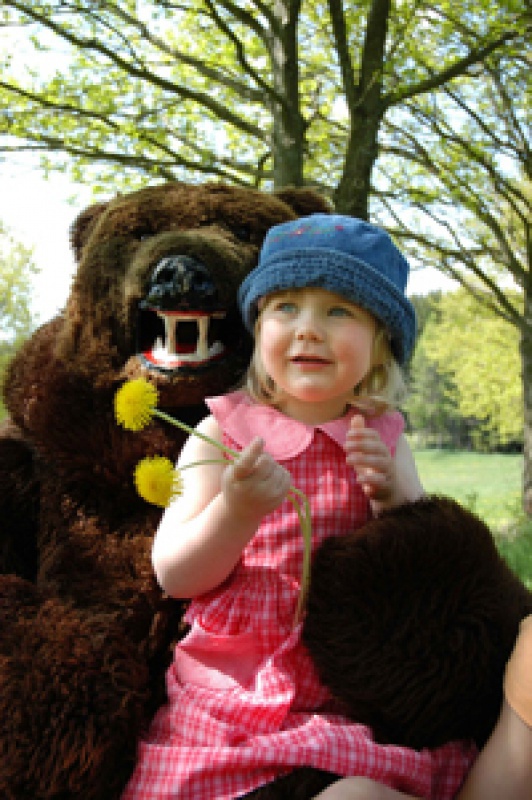 Flyer/Grafik zum Event: Bäriger Spiel- & Bastelnachmittag am Di., 08.09.2015 von 14:00 bis 16:00 Uhr