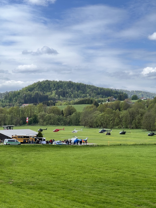 Flyer/Grafik zum Event: Flugplatzfest mit "Hubschrauber Fly-In" 2024 am Flugplatz Grafenau am Do., 09.05.2024 ab 10:00 Uhr