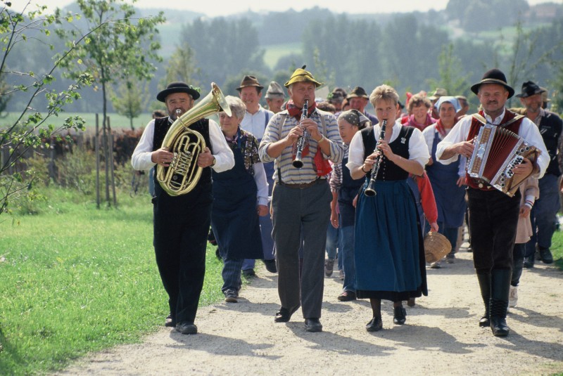 Flyer/Grafik zum Event: 30. Hopfenfest im Freilichtmuseum Massing 2025 am So., 07.09.2025 ab 09:00 Uhr