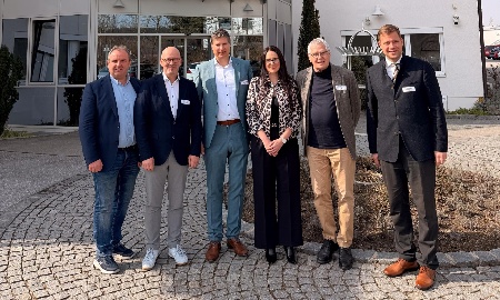 Grenz&uuml;berschreitender Austausch bei Micro-Epsilon