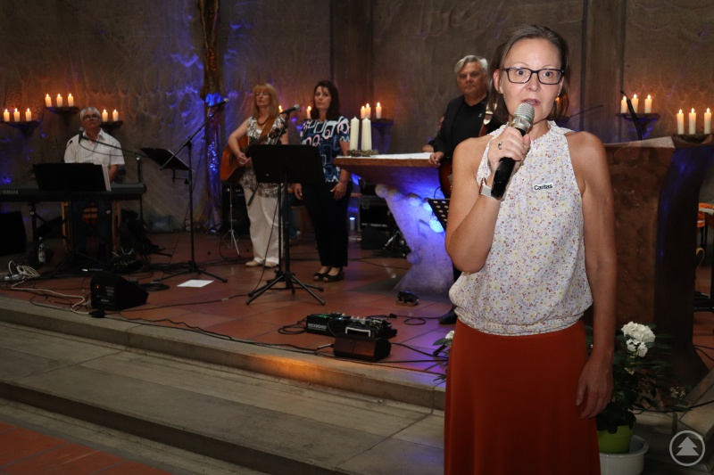 Diözesan-Caritasdirektorin Mag.a (FH) Andrea Anderlik, MSc sagt herzlich „Danke“ für die Spenden an die Caritas-Ukrainehilfe.