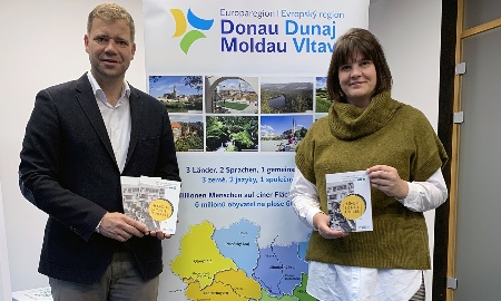 Studieren im Dreiländereck: Neue Ausgabe des Hochschulführers der Europaregion Donau-Moldau