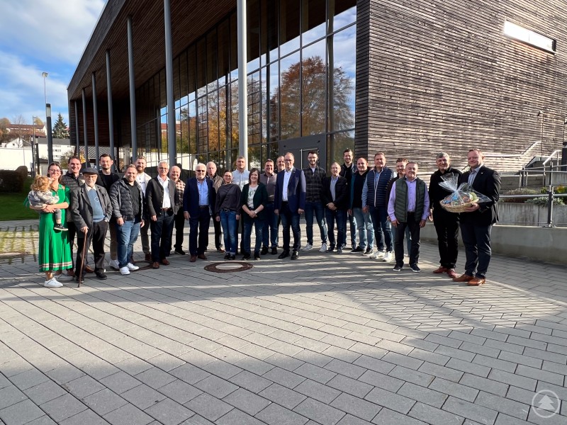 Mittelstands-Union FRG und Wirtschaftsjunioren FRG besuchten die Wolfsteiner Werkstätten in Freyung, die rund 600 Menschen mit und ohne Behinderung beschäftigen. MU-FRG_Bild1_WW.jpg