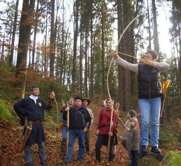 Flyer/Grafik zum Event: Bogenschießen am Mi., 16.10.2019 von 14:00 bis 15:30 Uhr