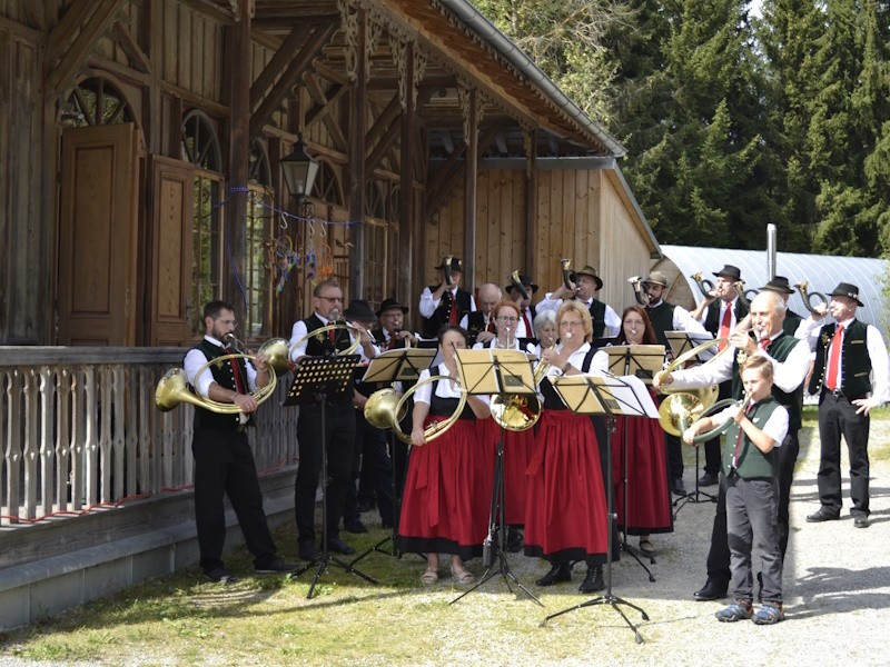 Flyer/Grafik zum Event: Erntedankmarkt mit Jägerfest im Freilichtmuseum Finsterau 2025 am So., 14.09.2025 ab 10:00 Uhr