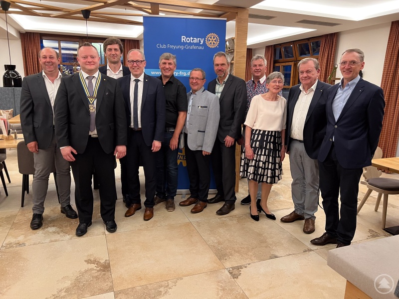 Die Vorstandschaft 2022/2023 des Rotary Club Freyung-Grafenau