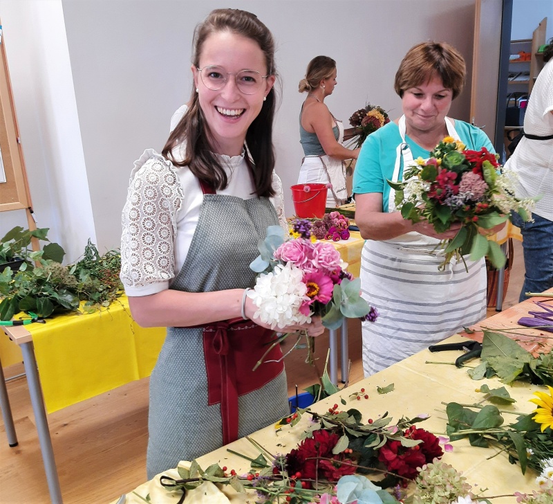 Flyer/Grafik zum Event: Zur Hauswirtschaft im Zweitberuf - berufsbegleitend und in Teilzeit - Infoabend: 15. Mai am Mi., 15.05.2024 ab 18:00 Uhr