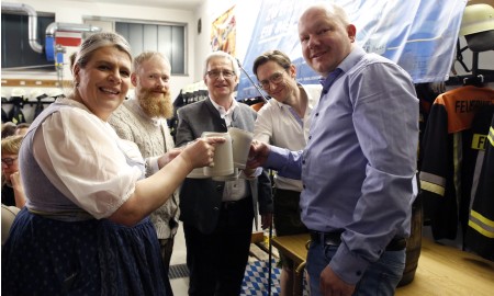 Kein Bock auf Wahl? Der L&ouml;we hat gebr&uuml;llt! Starkbierfest Gro&szlig;armschlag im Zeichen von Kommunalpolitik und Dorfratsch