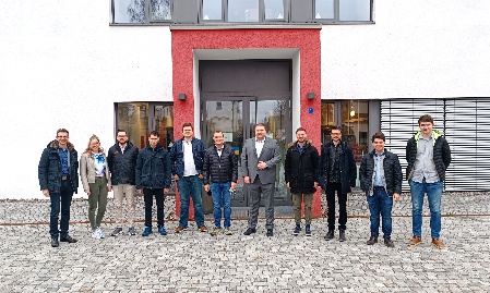 Junge Union besichtigt Technologie Anwender Zentrum Spiegelau