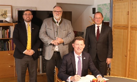 Amerikanischer Generalkonsul zu Gast in der Dreiflüssestadt