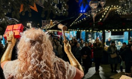 Päckchenversteigerung in Deggendorf erzielt neue Rekordsumme