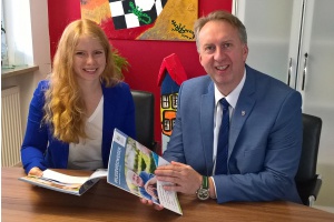 Lob für den Pflegewegweiser